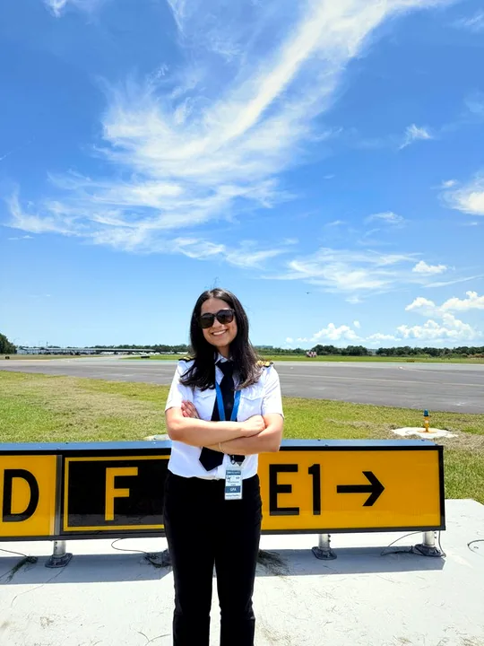 Student pilot on the taxiway in Florida